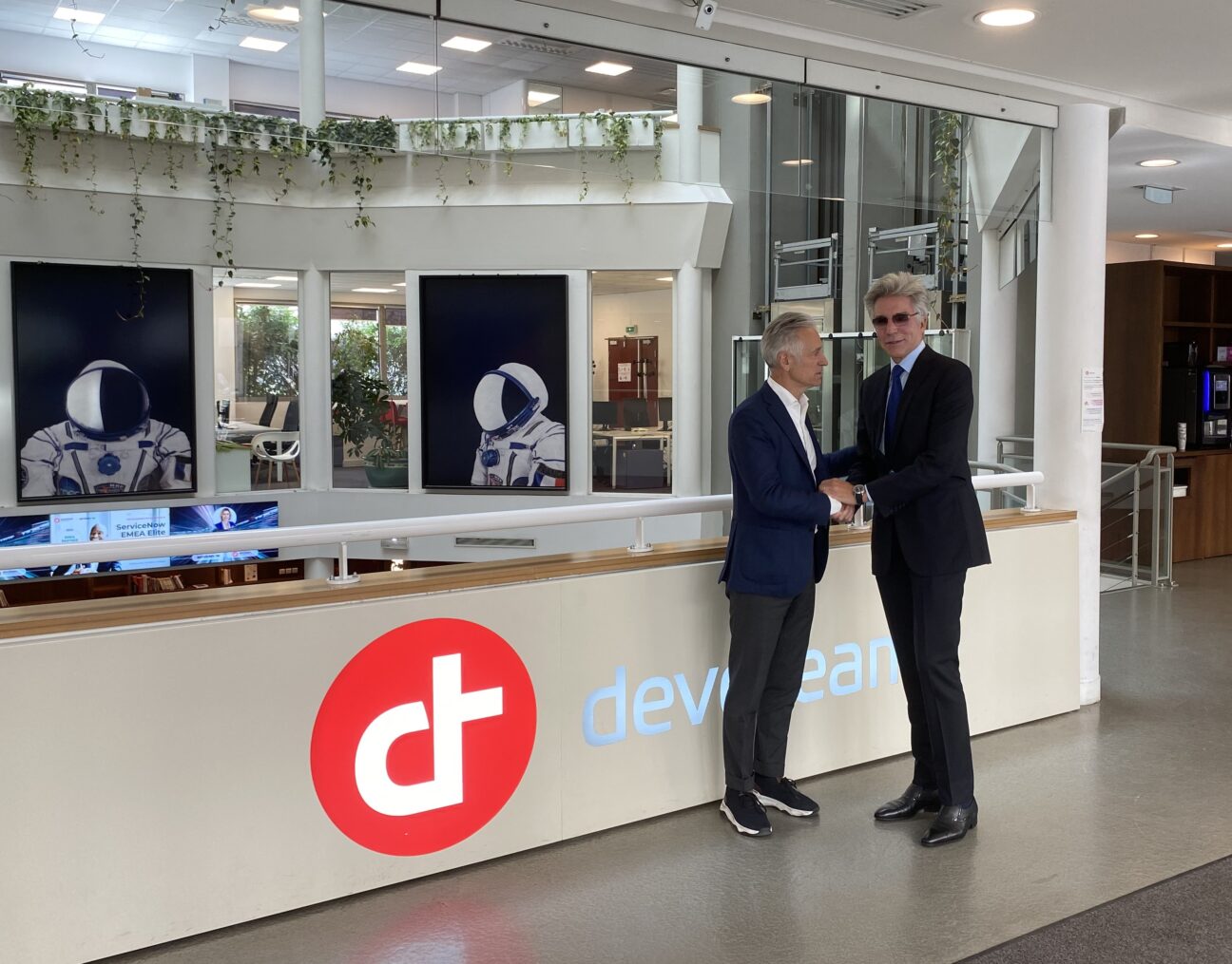 Devoteam and ServiceNow CEOs Stanislas de Bentzmann and Bill McDermott celebrate a momentous meeting at Devoteam HQ